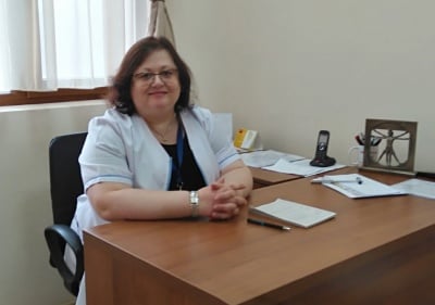 Д-р Ирина Събинова